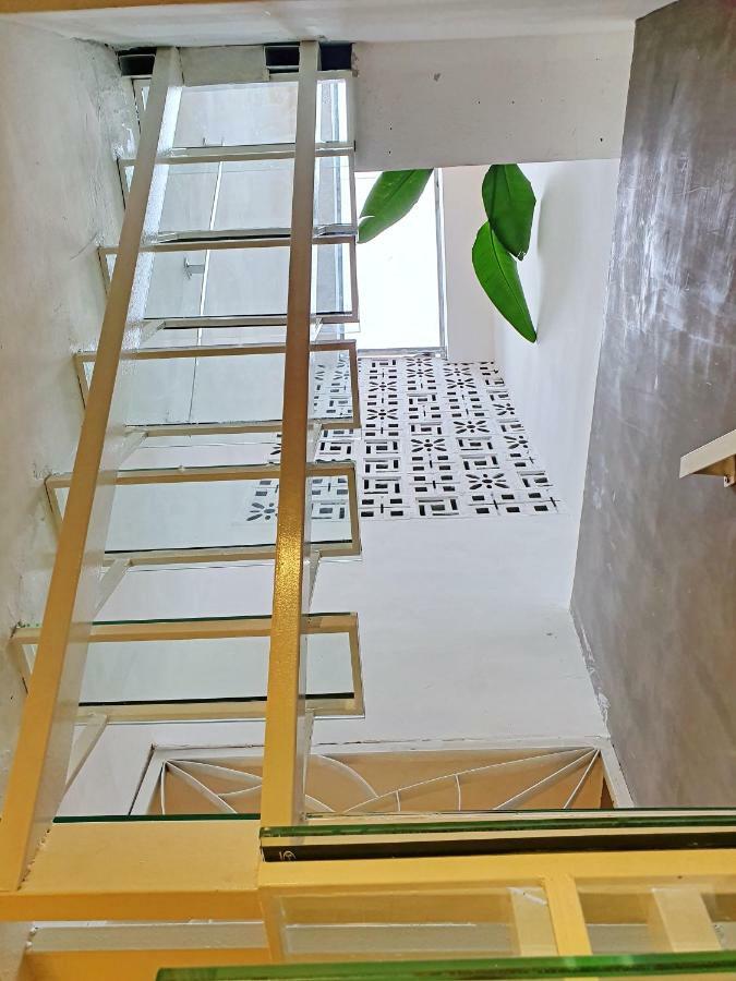 20X19 Apartment Hanoi Exterior foto